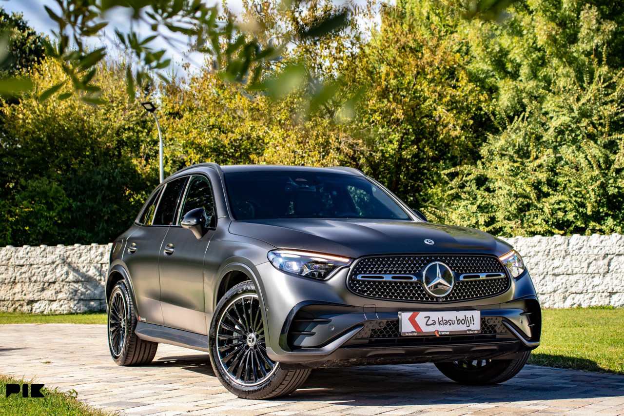 Mercedes GLC 220 D 4Matic 9G AMG Line NIGHT-PAKET DIGITAL