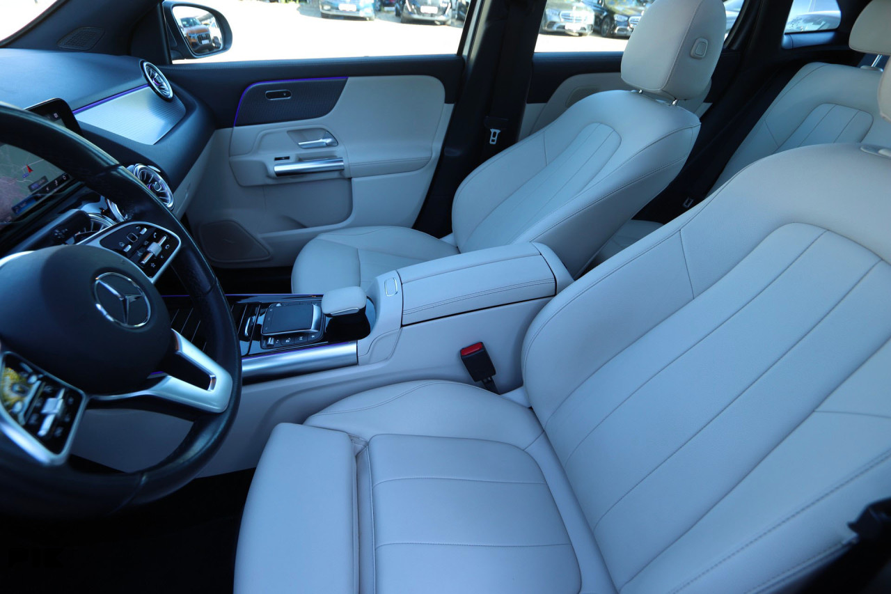 Mercedes GLA 200 D 8G-Tronic URBAN PROGRESSIVE MULTIBEAM Panorama