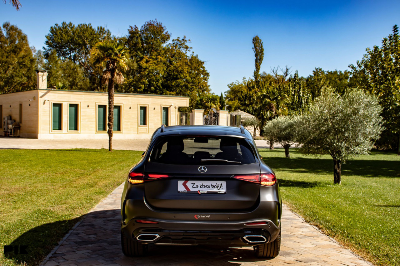 Mercedes GLC 220 D 4Matic 9G AMG Line NIGHT-PAKET DIGITAL
