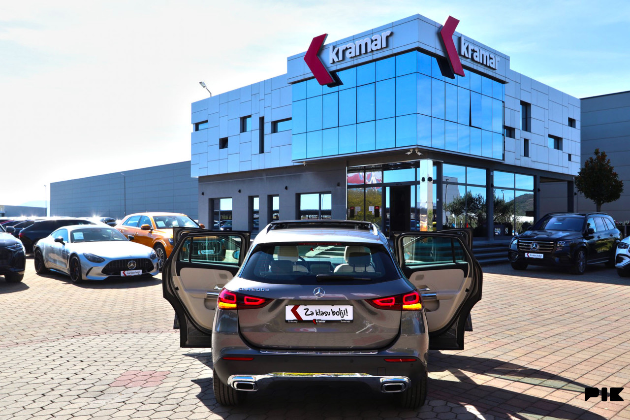 Mercedes GLA 200 D 8G-Tronic URBAN PROGRESSIVE MULTIBEAM Panorama