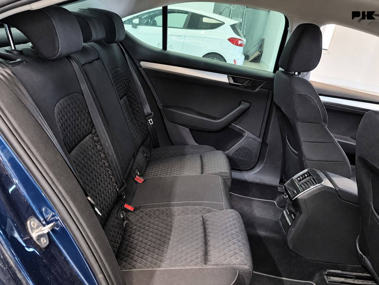 Škoda Superb 2.0 TDI DSG Business Plus VIRTUAL 150 KS -FACELIFT-