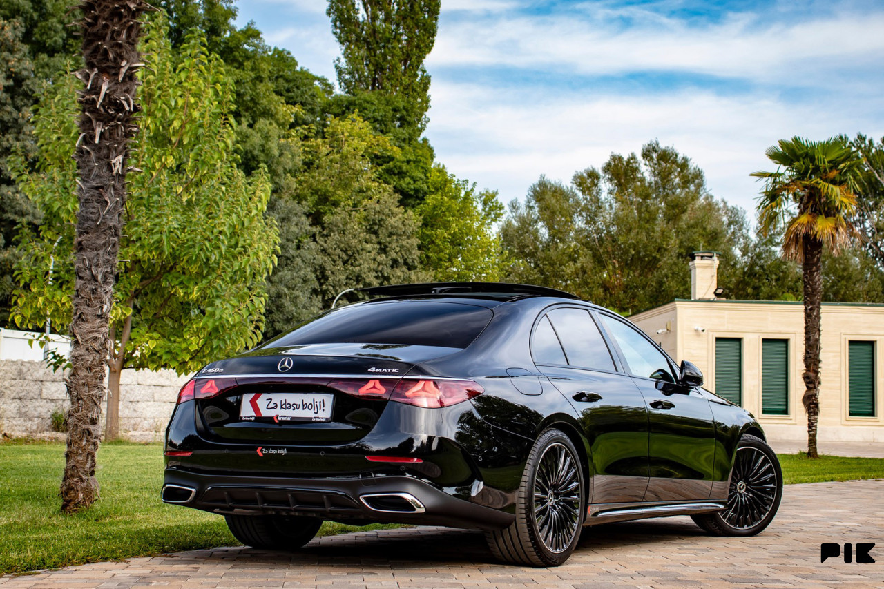 Mercedes E 450 d 4Matic AMG NIGHT-PAKET AIRMATIC DIGITAL Panorama