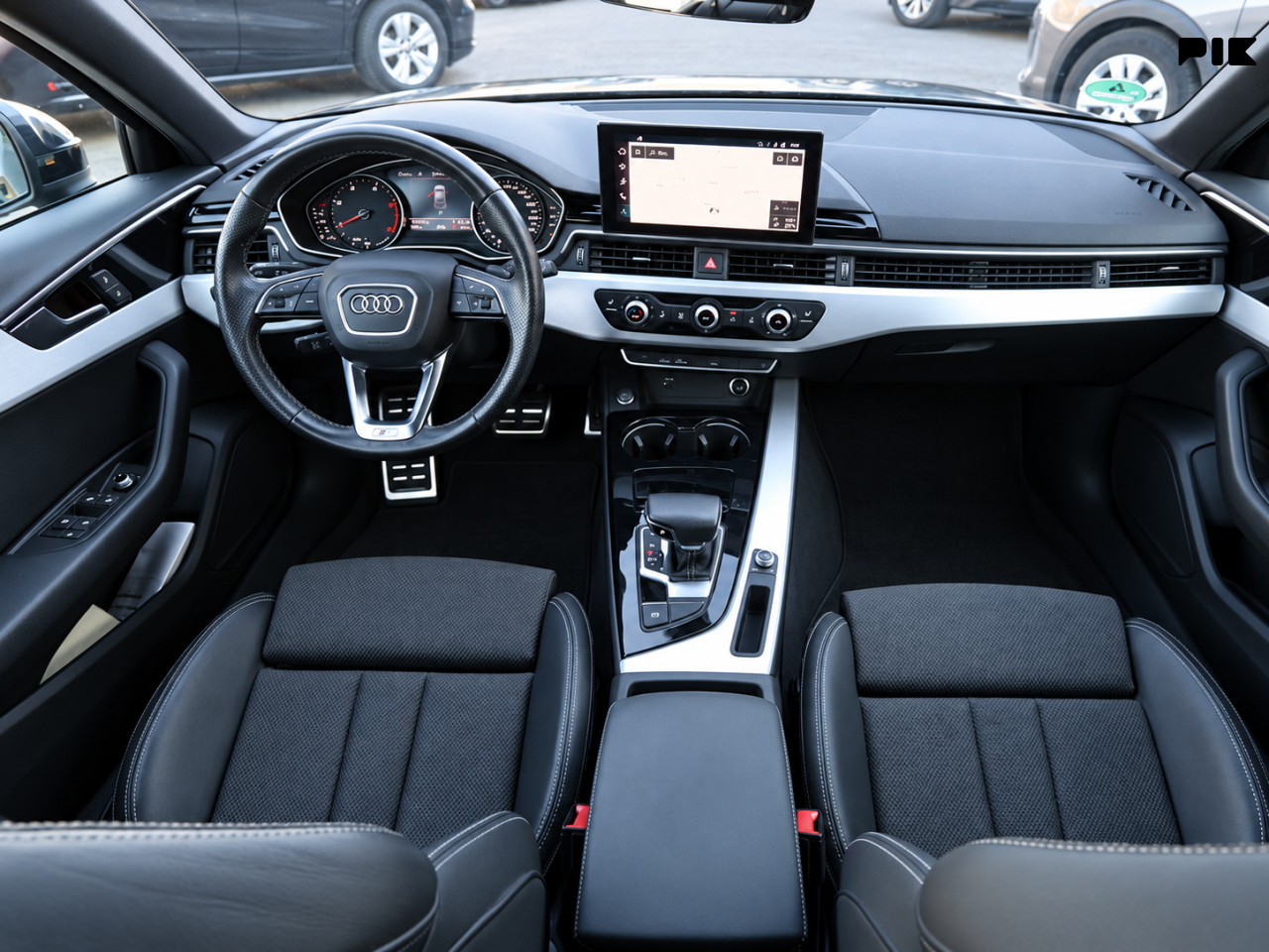 Audi A4 35 TDI Karavan S-Tronic S-Line Black Edition -FACELIFT-