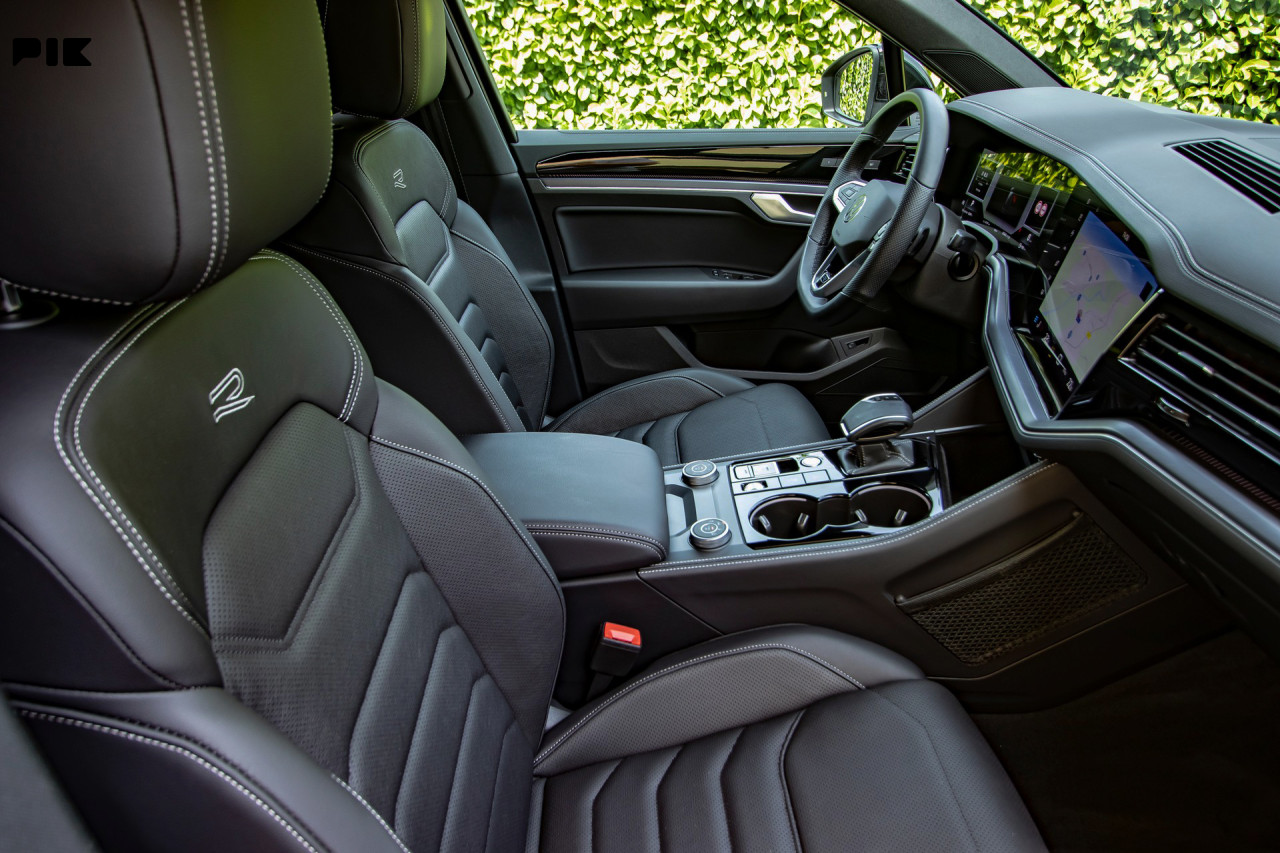 Volkswagen Touareg 3.0 TDI DSG 4Motion R-Line HD Matrix -FACELIFT