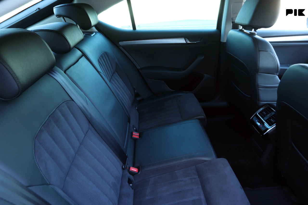 Škoda Superb 2.0 TDI DSG-Tiptronik Luxus 150 KS
