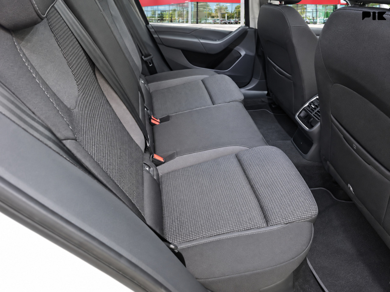 Škoda Octavia 2.0 TDI Karavan DSG Executive VIRTUAL 150 KS