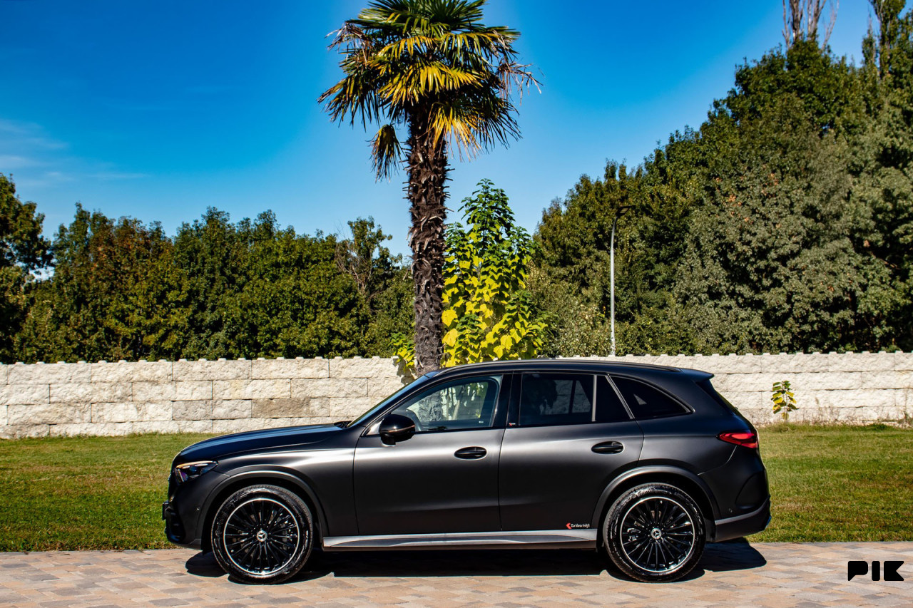 Mercedes GLC 220 D 4Matic 9G AMG Line NIGHT-PAKET DIGITAL