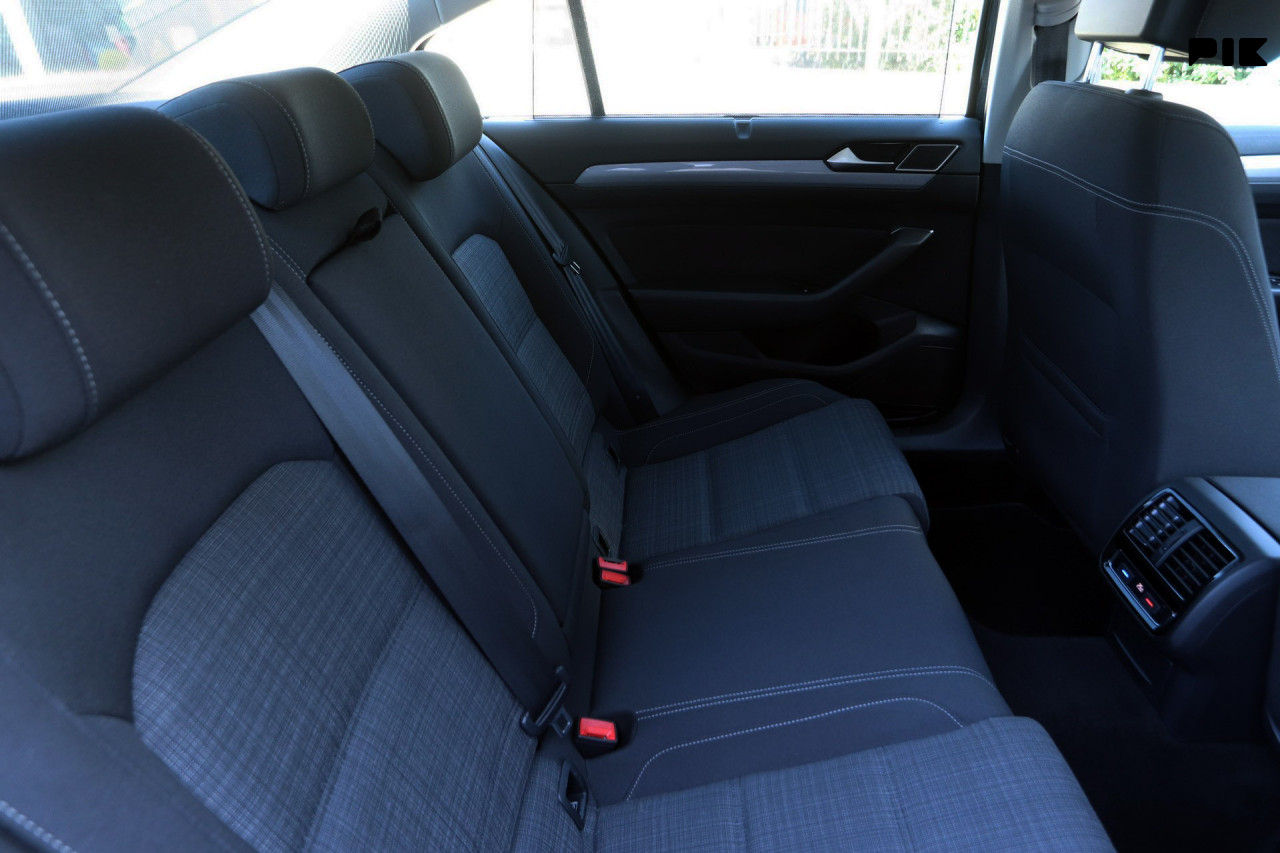 VW Passat 2.0 TDI DSG-Tiptronik Business -LED- 150 KS -FACELIFT-