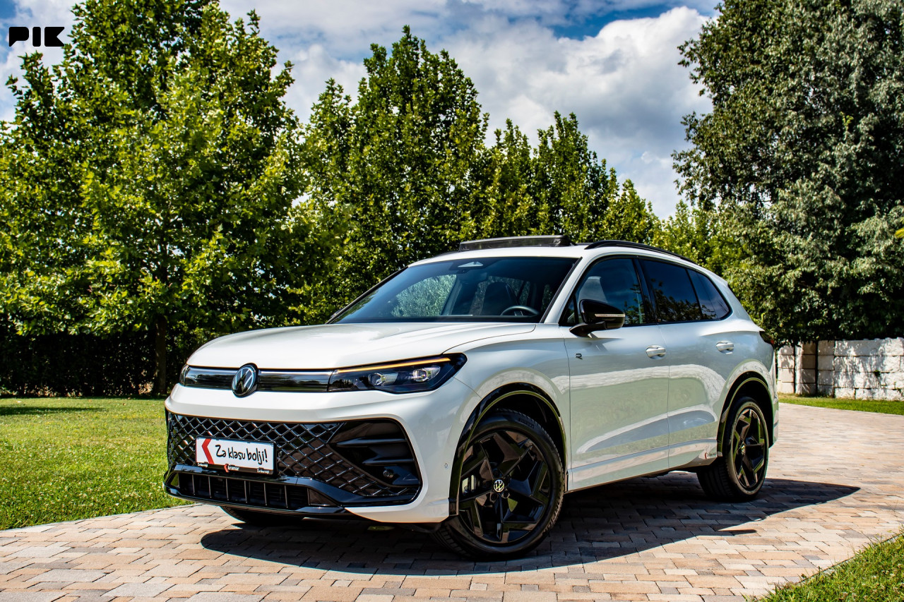 Volkswagen Tiguan 2.0 TDI DSG R-Line Black IQ.LIGHT PANORAMA