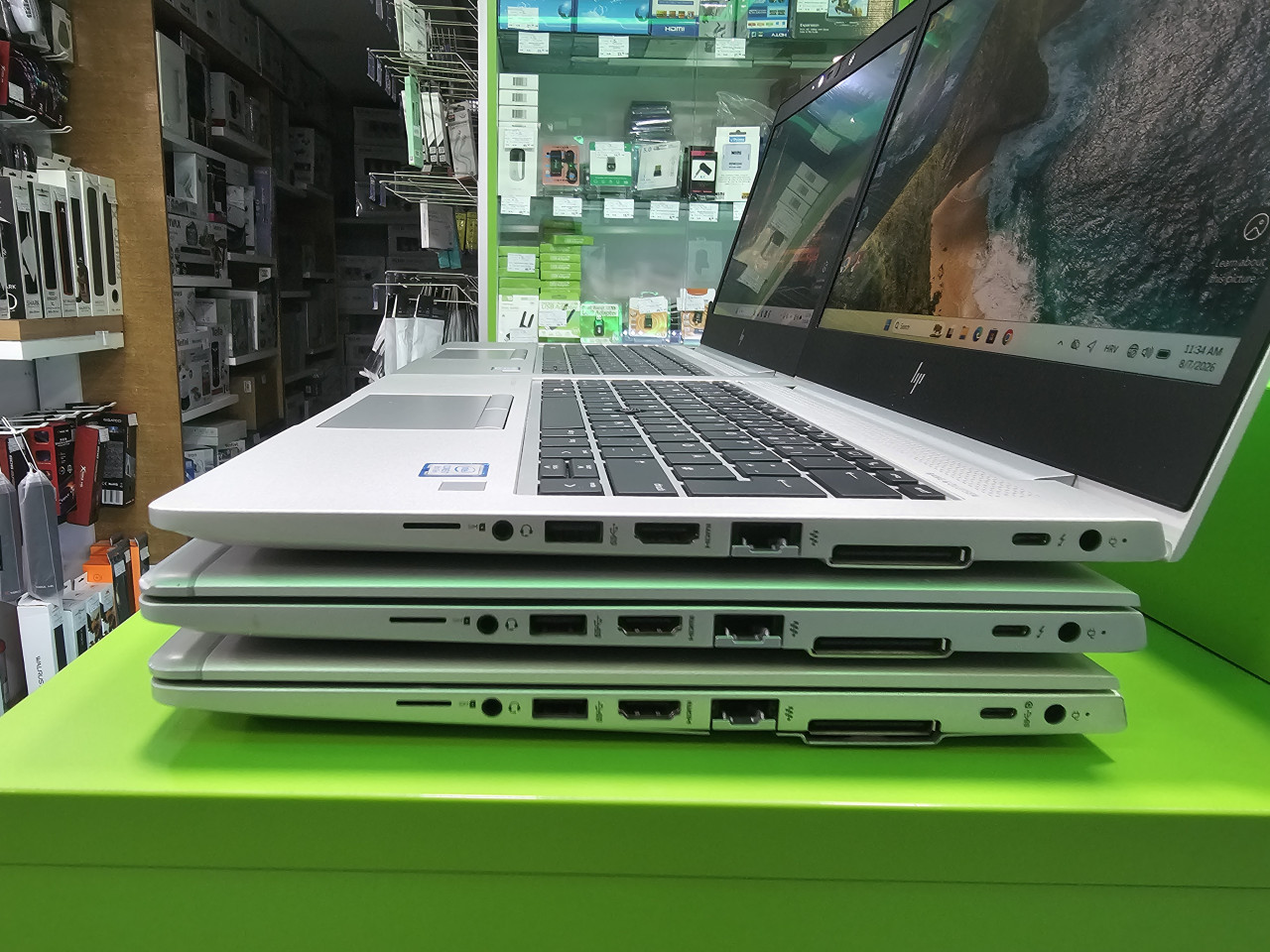 AKCIJA!!! Laptop HP 830 G5 14" Intel i7 8550U /16GB/SSD 256GB