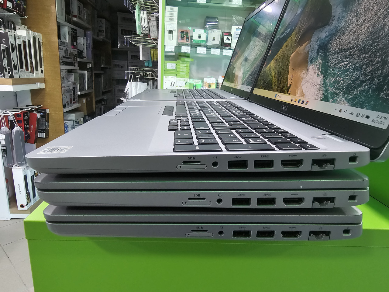Laptop DELL 5510 15,6" Intel i5 10210U /32GB/SSD 256GB