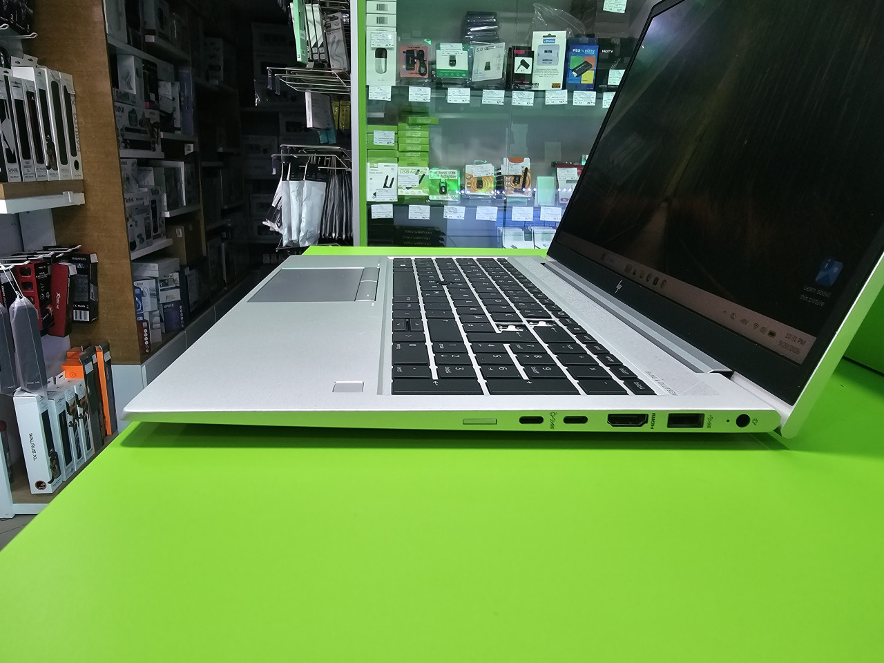 Laptop HP 855 G8 15,6"AMD RYZEN 5 PRO 5650U /16GB/SSD 256GB