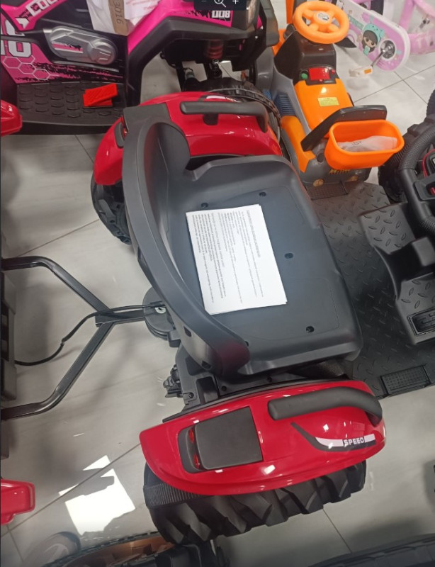 AUTO NA BATERIJE BBL-MB0068