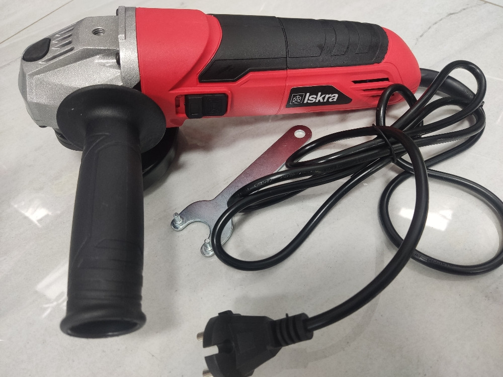 BRUSILICA KUTNA ISKRA AG-047 900W