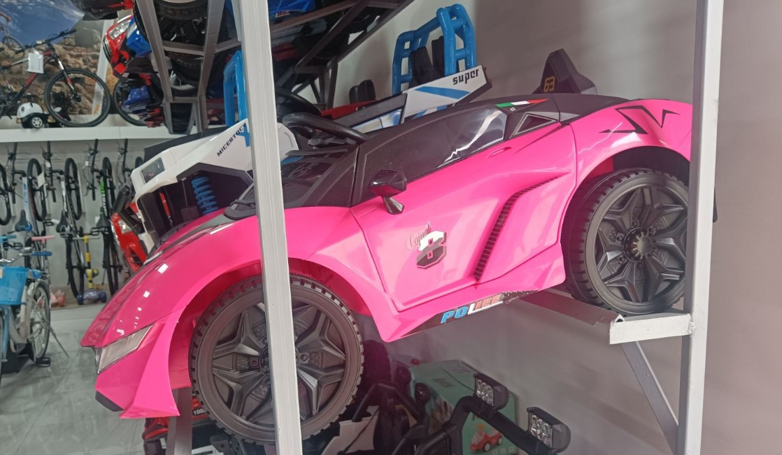 AUTO NA BATERIJE MB 790P