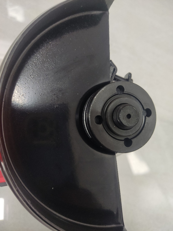 BRUSILICA KUTNA ISKRA AG-047 900W