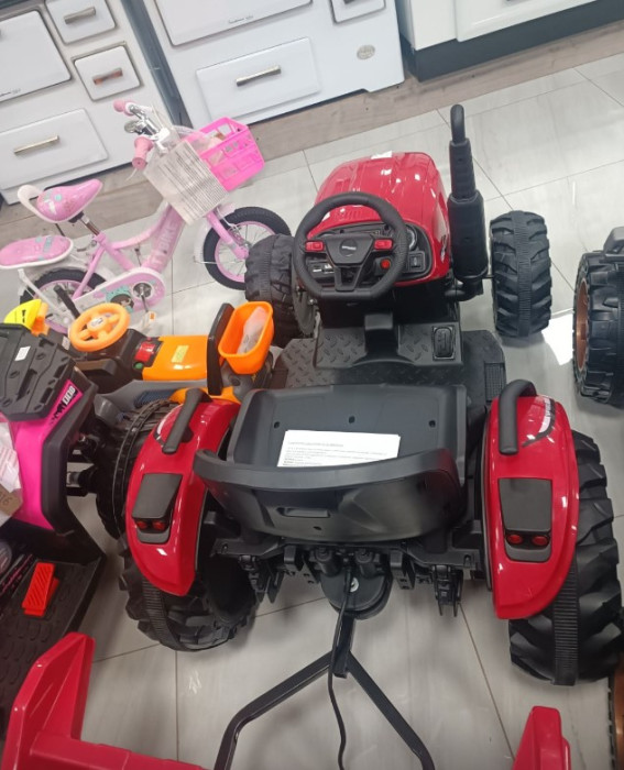 AUTO NA BATERIJE BBL-MB0068