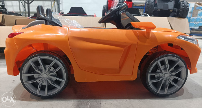 AUTO NA BATERIJE MB1185 R-O