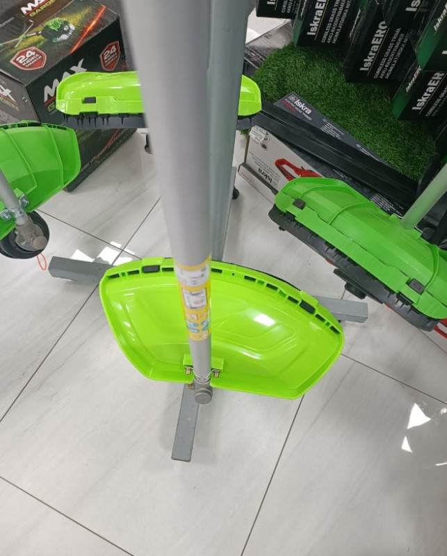 TRIMER BENZINSKI MAX GARDEN TTCTBC520U