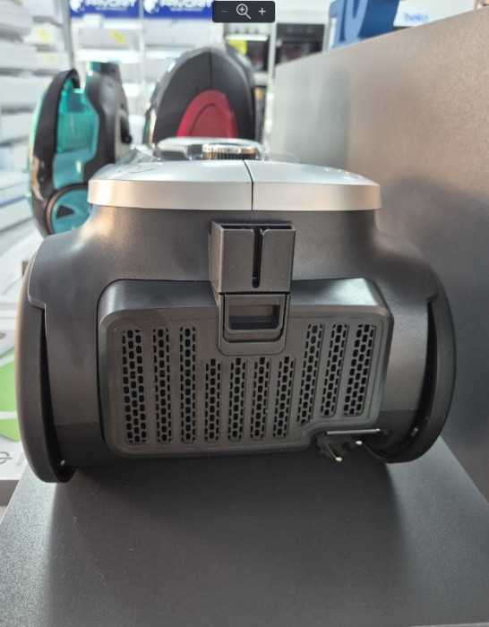 USISIVAC FAVORIT VC-33