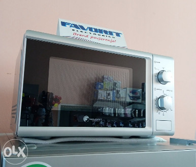 MIKROTALASNA FAVORIT MW-20W
