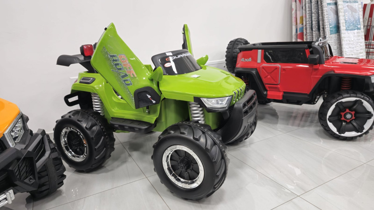AUTO NA BATERIJE Y-MB4005-R