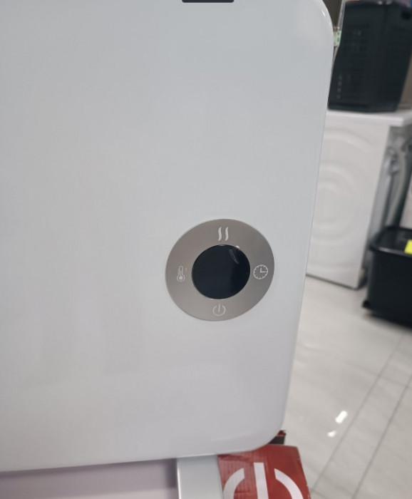 KONVEKTOR MAX MC2000WL
