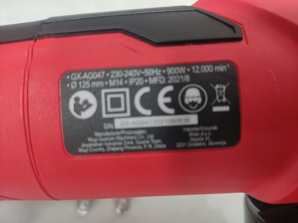 BRUSILICA KUTNA ISKRA AG-047 900W