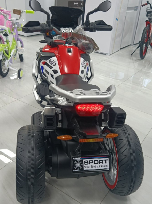 AUTO NA BATERIJE MB 2322-R