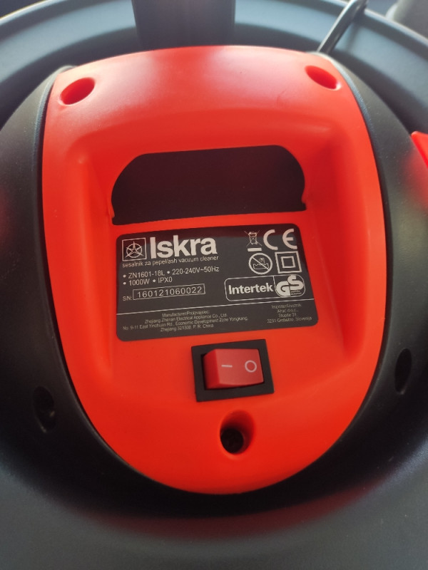 USISIVAČ ZA PEPEO ISKRA ZN1601-20L
