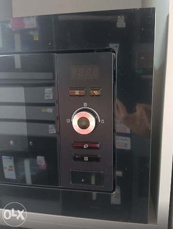 MIKROTALASNA UGRADNA FAVORIT BIMW-20 BLACK