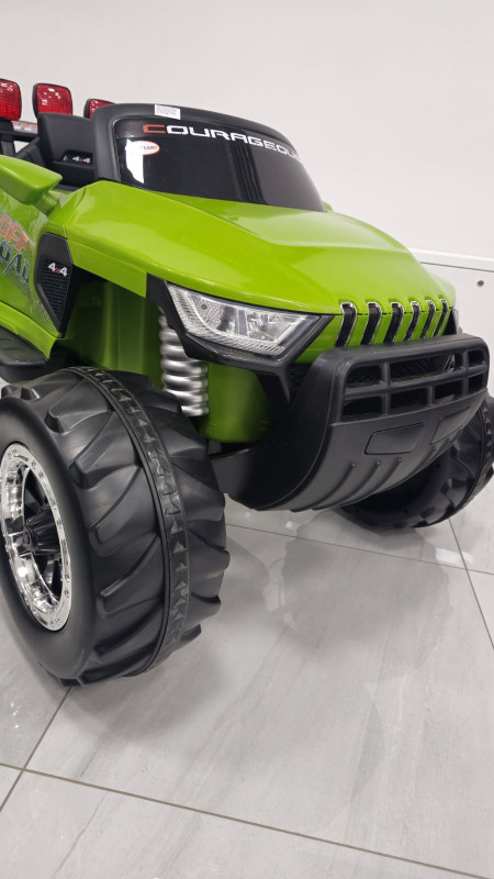 AUTO NA BATERIJE Y-MB4005-R
