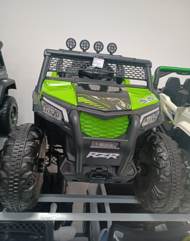 AUTO NA BATERIJE Y-MB2918 R/B/G/W