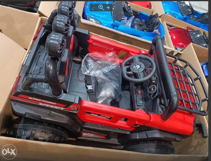 AUTO NA BATERIJE 8869-B-Y-R