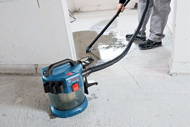 BOSCH GAS 18V-10 L Akumulatorski usisivač sa točkićima 18V 10l SOLO