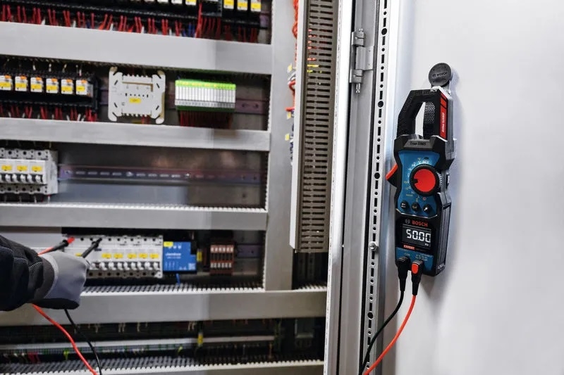 BOSCH EXPERT EXMC600-17 Digitalna strujna kliješta CAT III/IV 300/600V IP54 LCD True RMS Temp MH1