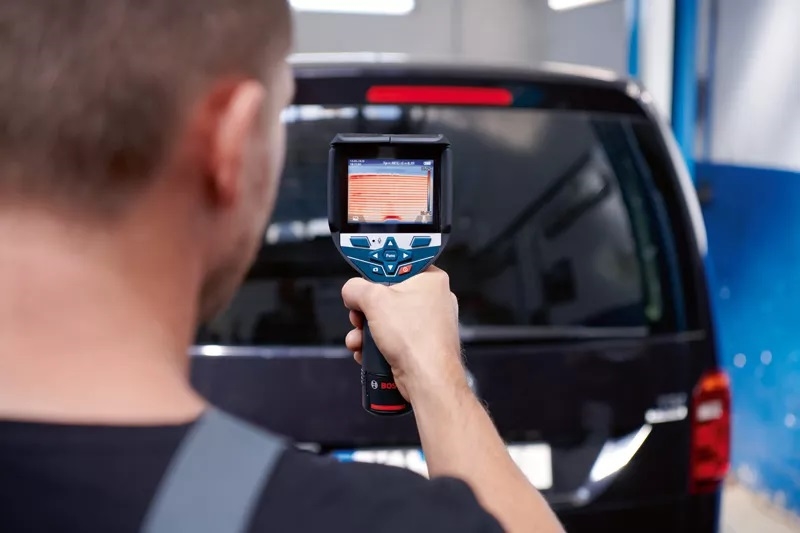 BOSCH GTC 600 C Termalna kamera 12V -20 do 600°C 1x2Ah punjač i L-Boxx kofer