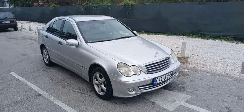 Mercedes Benz C 220