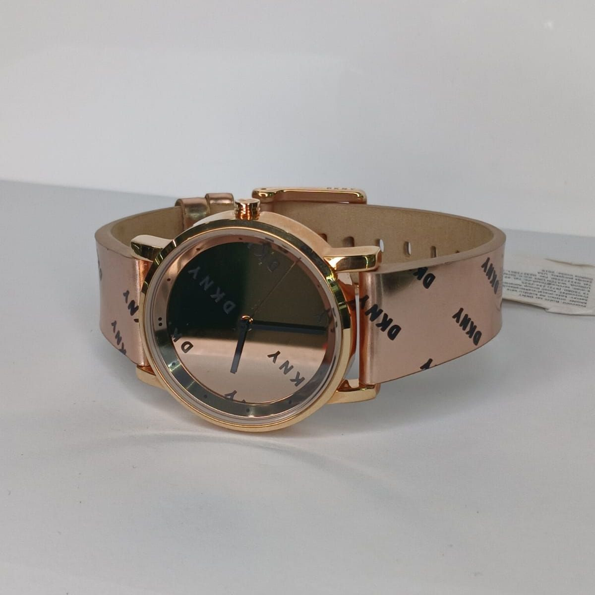 DKNY SAT 2804