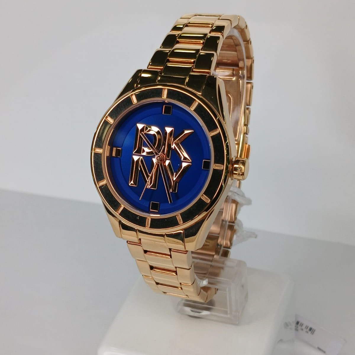 DKNY SAT DK1L016M0075