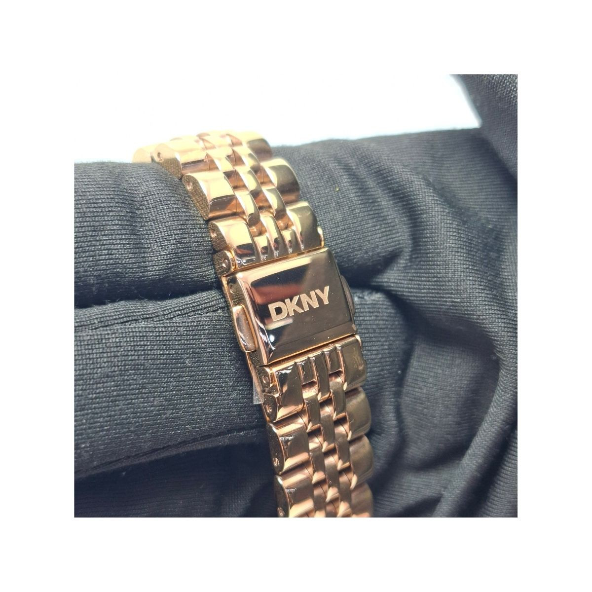 DKNY SAT DK1L029M0065