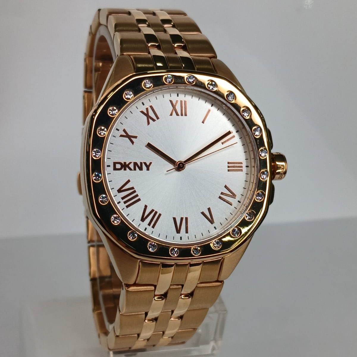 DKNY SAT DK1L011M0055