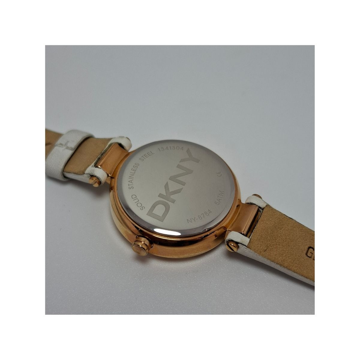 DKNY SAT 8784