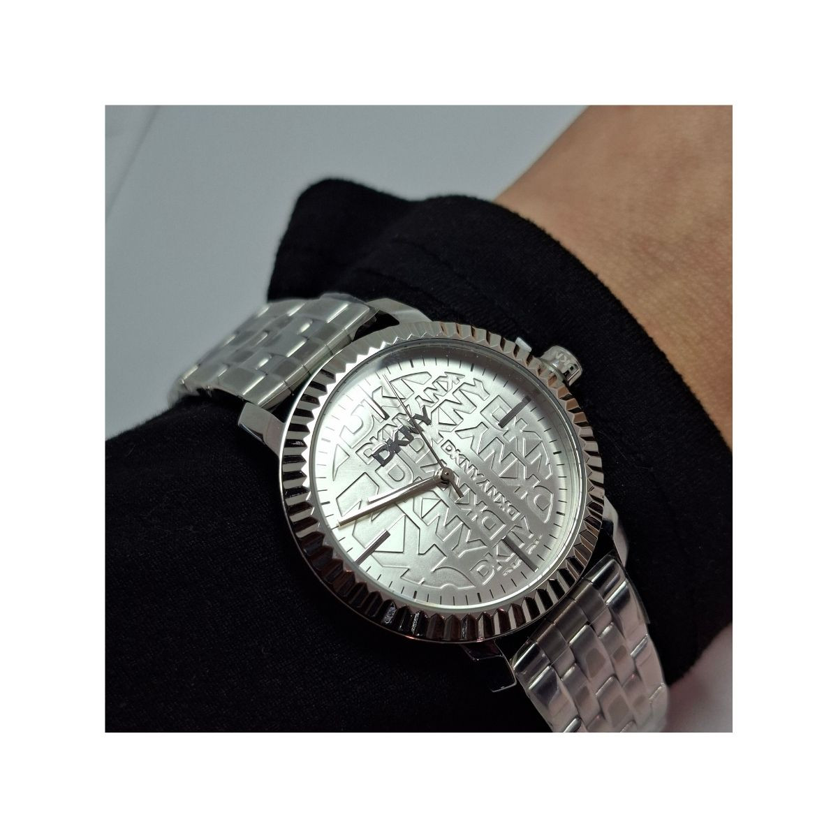 DKNY SAT DK1L053M0015