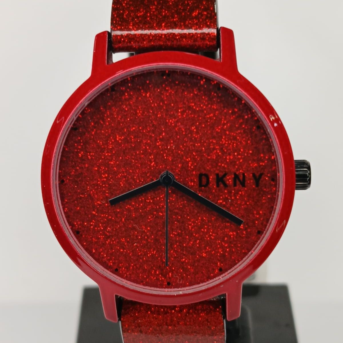 DKNY SAT 2860