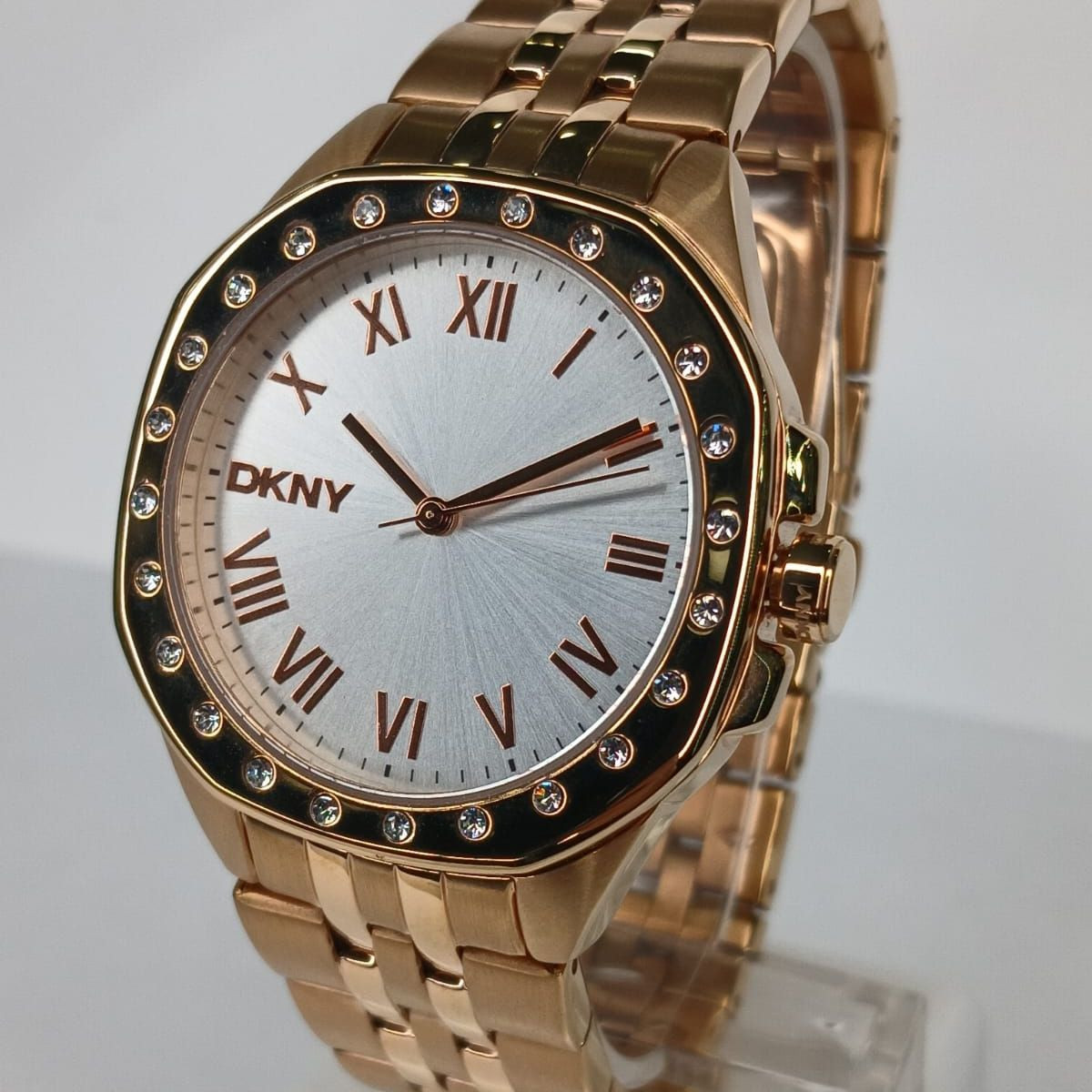 DKNY SAT DK1L011M0055