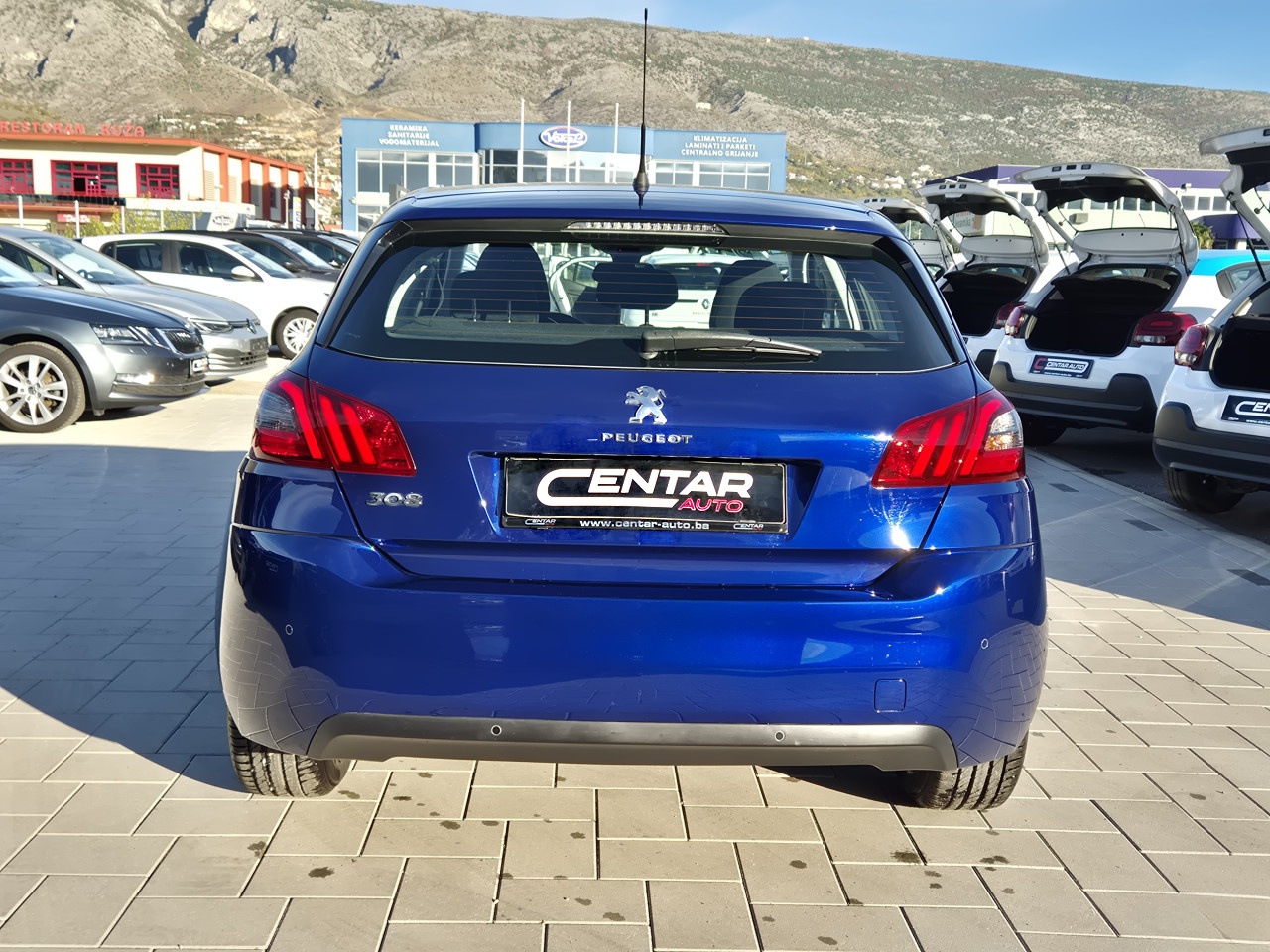 Peugeot 308 2019 1.5 BlueHDI LED