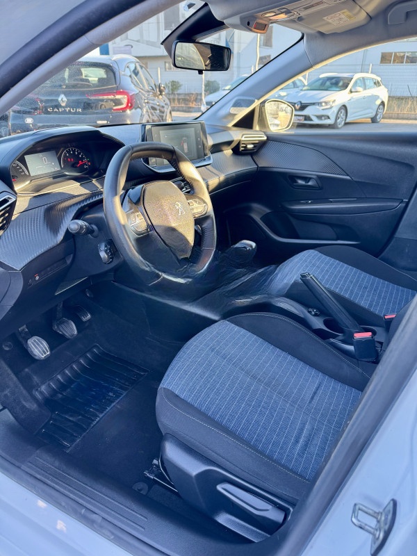 Peugeot 208 2022 1.5 BlueHDI ParkSenzori