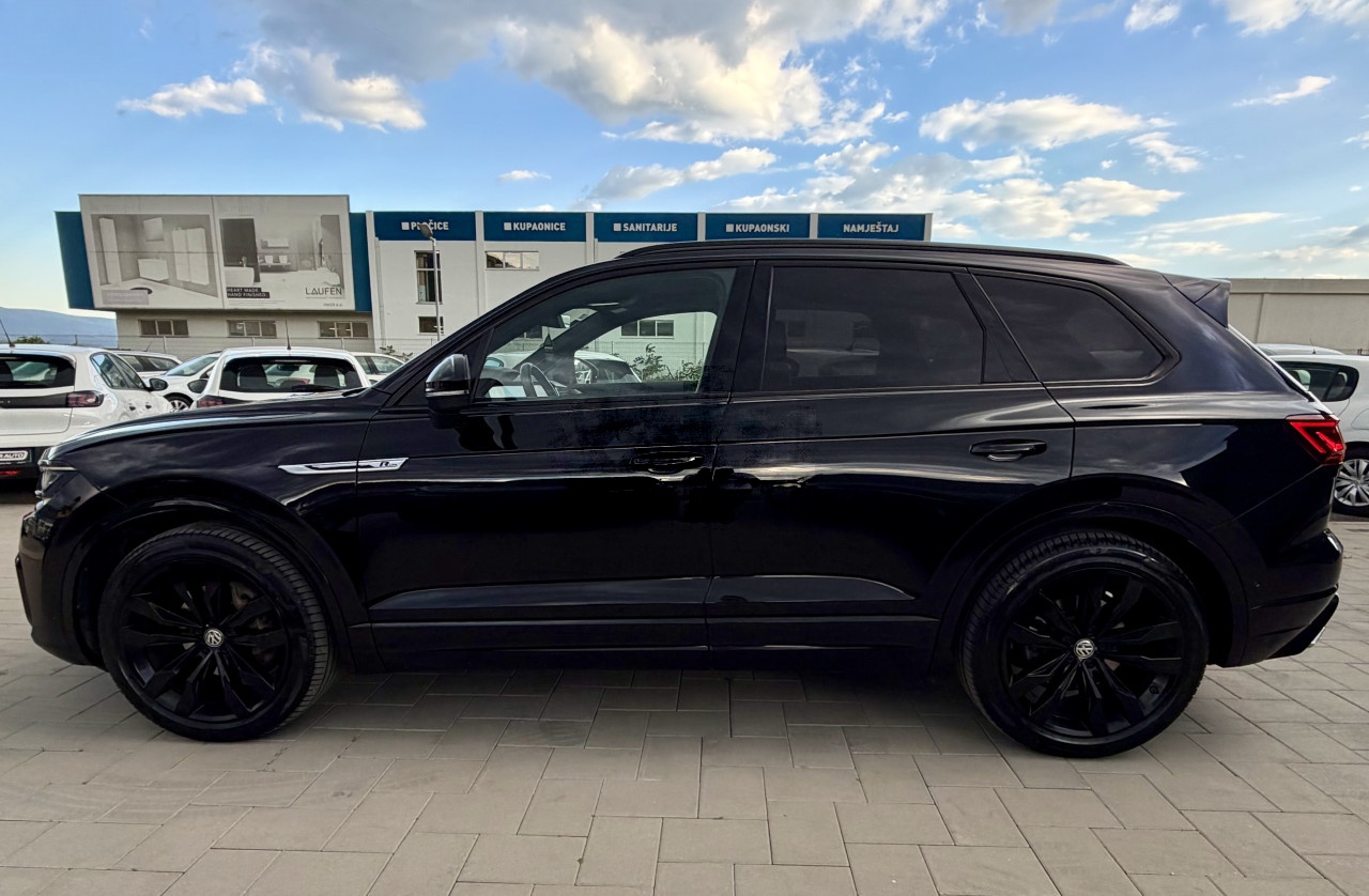 Volkswagen Touareg 3.0 TDI 4x4 R-LINE BLACK STYLE PANORAMA