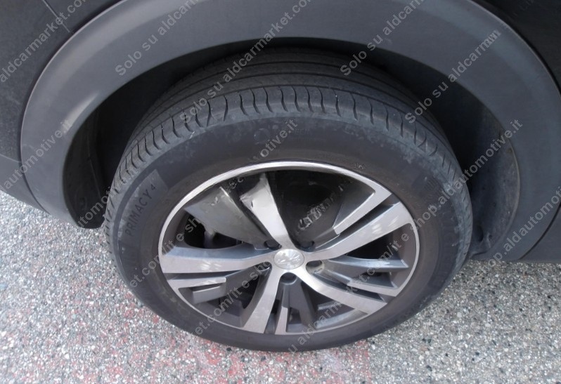 Peugeot 3008 2022 1.5 BlueHDI ALLURE